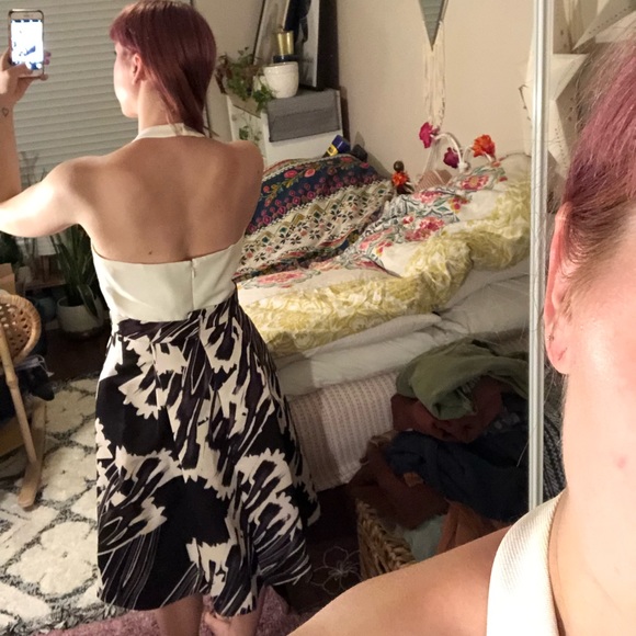 Halston Heritage black and white abstract halter dress (Marilyn Monroe vibe) - Picture 2 of 8